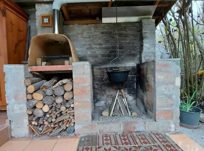 Hamori Alom * מישקולץ