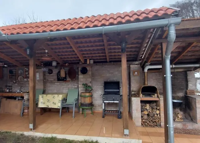 Hamori Alom בית נופש