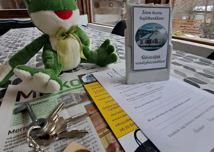 Hamori Alom בית נופש מישקולץ